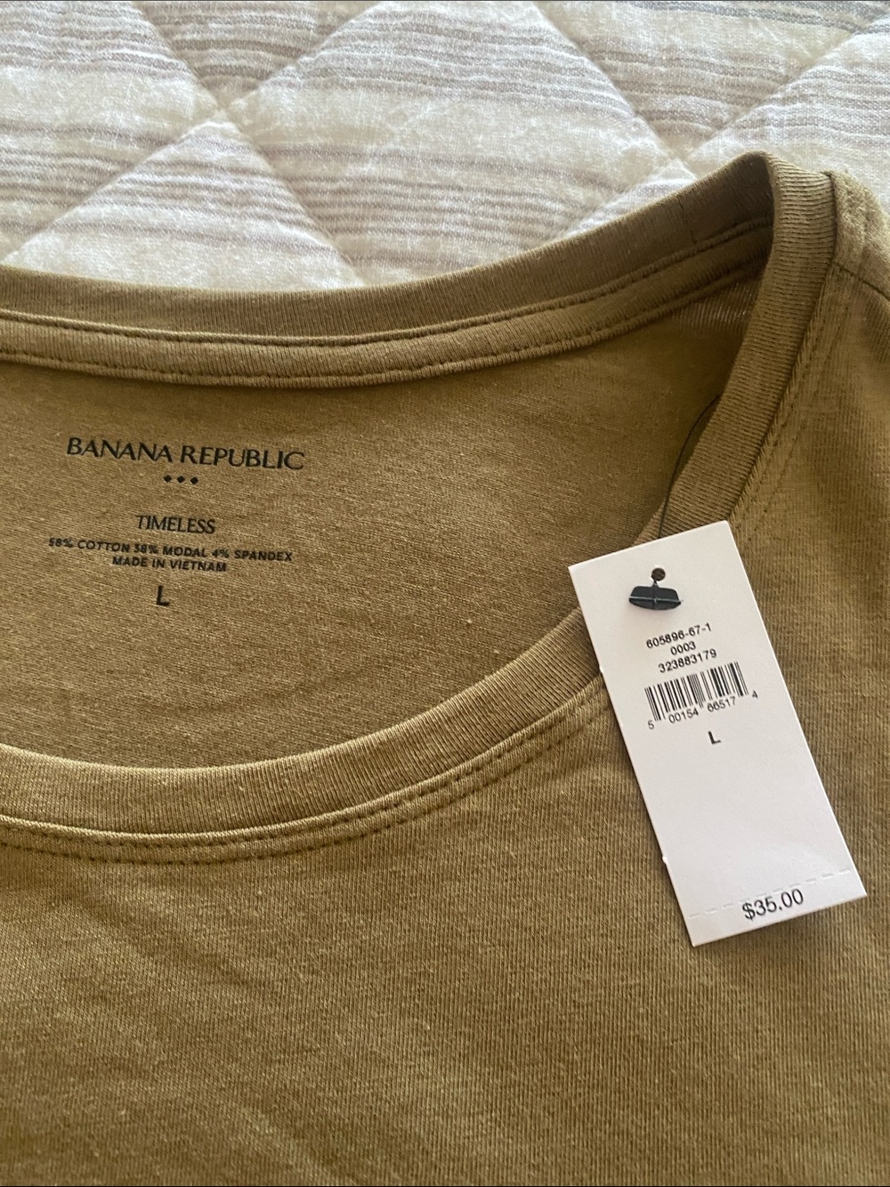 Banana Republic Olive Green Long Sleeve Crewneck Top L PTP 21 in NWT - Picture 5 of 7